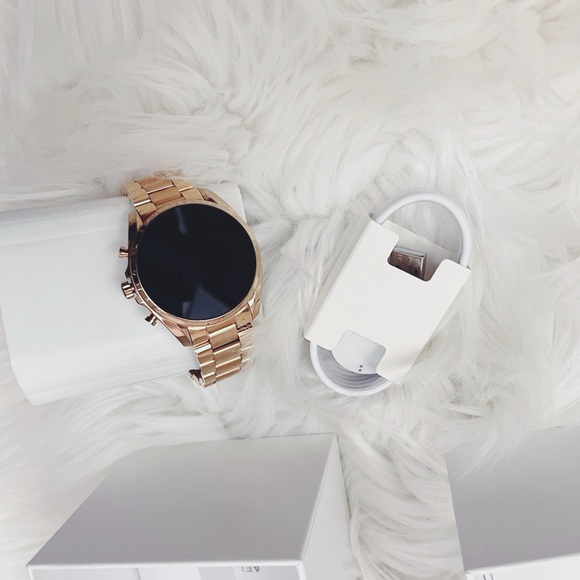 Michael Kors watch✨ like new - Picture 5 of 5